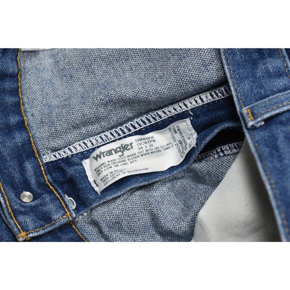 Wrangler Jeans Men's Regular Fit Tapered Blue Denim Size 36x30 13CWZPW - Picture 8 of 8